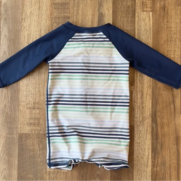 NWOT Rugged Butts Striped Rash Guard - Picture 3 of 4